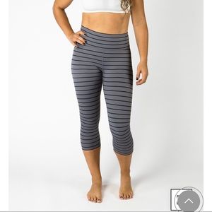 Kiava Striped Gray & Black Capri